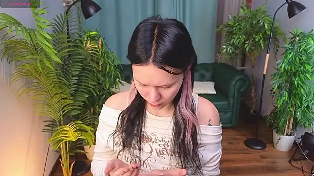 kittenlolla online show from 20, 3, 2026