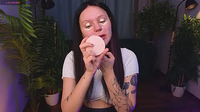 kittenlolla online show from 27, 3, 2026