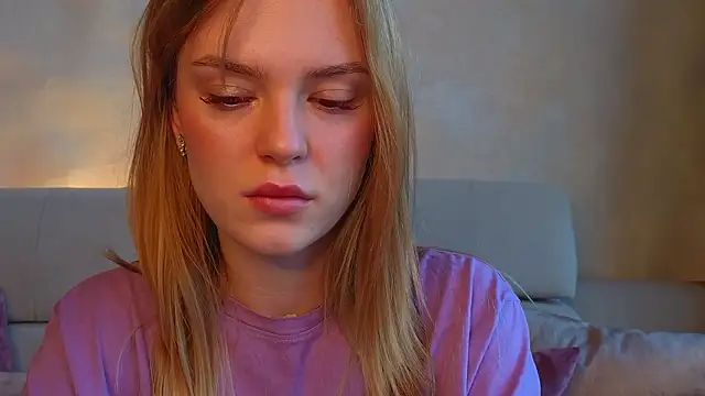 cyberl0ve  online show from 18, 3, 2026