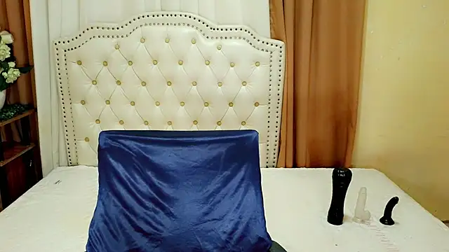 Seductive sophie online show from 3, 8, 2026