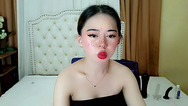 Seductive sophie online show from 30, 6, 2026