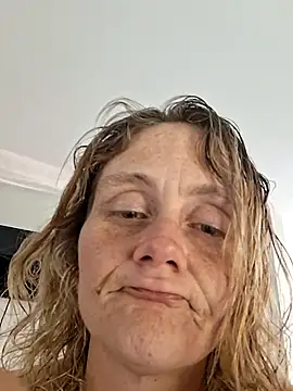 Snapshot of toxicbish chatting on 26, 3, 2026 toxicbish online show from 26, 3, 2026