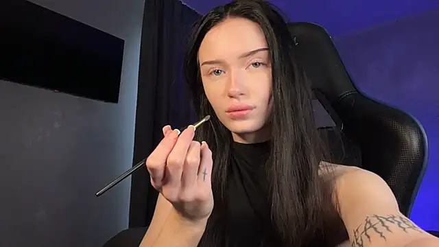 MoranaNoir online show from 5, 3, 2026