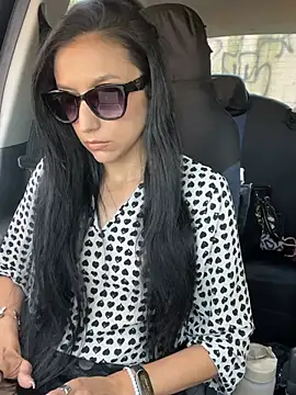 anamaria04 online show from 11, 4, 2026