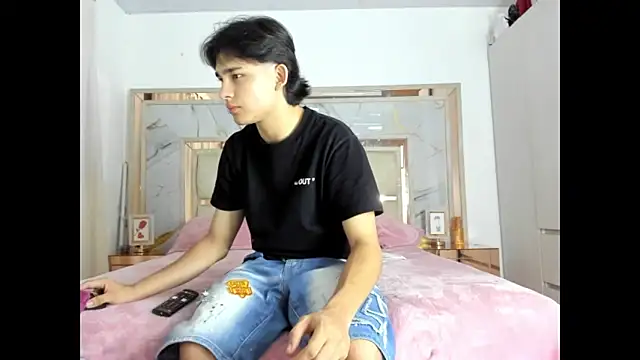 monky 0002 online show from 15, 3, 2026