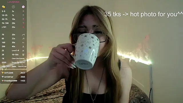 Snapshot of CucKuhta chatting on 8, 5, 2026 CucKuhta online show from 8, 5, 2026
