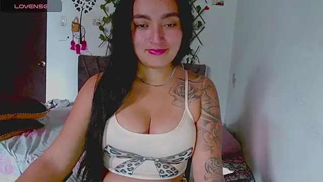 Hanna  Cute22 online show from 1, 6, 2026