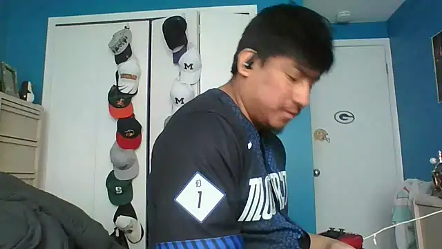 Snapshot of aloking2004 chatting on 8, 3, 2026 aloking2004 online show from 8, 3, 2026