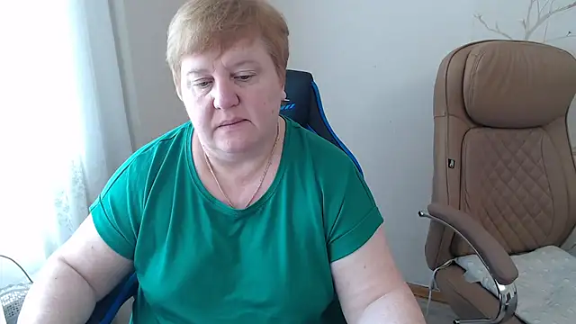 Snapshot of Free_Butterfly7 chatting on 13, 4, 2026 Free Butterfly7 online show from 13, 4, 2026
