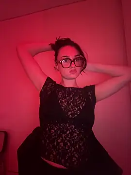 Claraaaaa06 online show from 14, 4, 2026