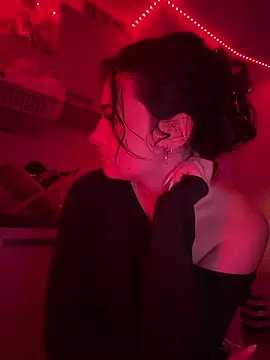 Claraaaaa06 online show from 10, 3, 2026