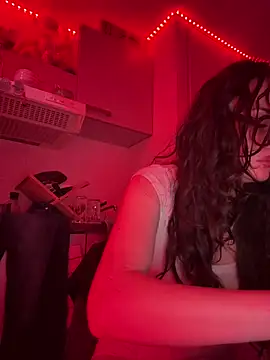 Claraaaaa06 online show from 13, 4, 2026