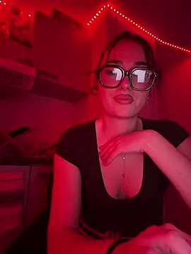 Claraaaaa06 online show from 5, 4, 2026