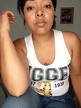 Babyfull lips online show from 24, 4, 2026