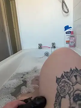 BeeMay22 online show from 26, 3, 2026