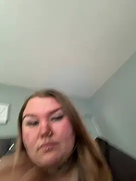 BeeMay22 online show from 8, 5, 2026