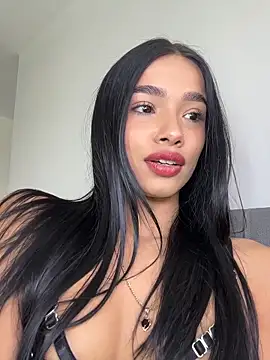 Bella Smithe online show from 27, 5, 2026