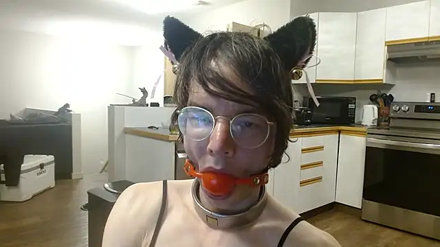 KinkyKittyBoy online show from 2, 3, 2026