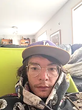 KinkyKittyBoy online show from 23, 4, 2026