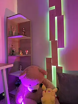 Taylor  0 online show from 5, 4, 2026