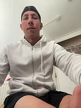Snapshot of TitanNoir chatting on 7, 5, 2026 TitanNoir online show from 7, 5, 2026