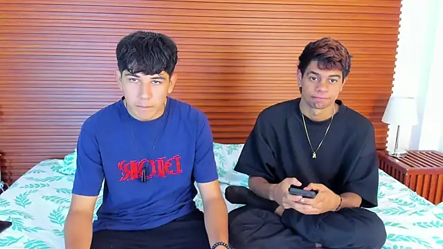 peakk twiinns online show from 14, 4, 2026