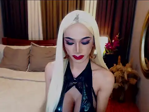 KieraLee online show from 4, 3, 2026