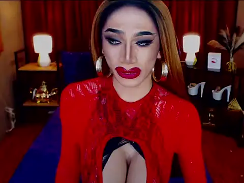 KieraLee online show from 18, 4, 2026