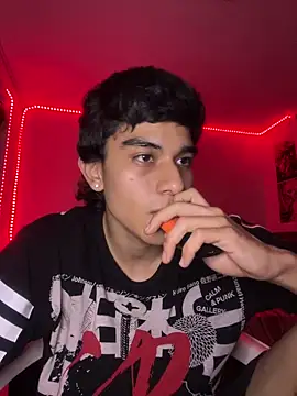 IronLatino online show from 2, 3, 2026