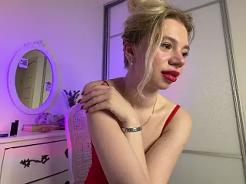 Snapshot of BellaSuns chatting on 18, 5, 2026 BellaSuns online show from 18, 5, 2026