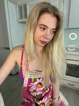 Snapshot of BellaSuns chatting on 10, 5, 2026 BellaSuns online show from 10, 5, 2026