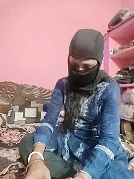 Couple hot999 online show from 9, 3, 2026