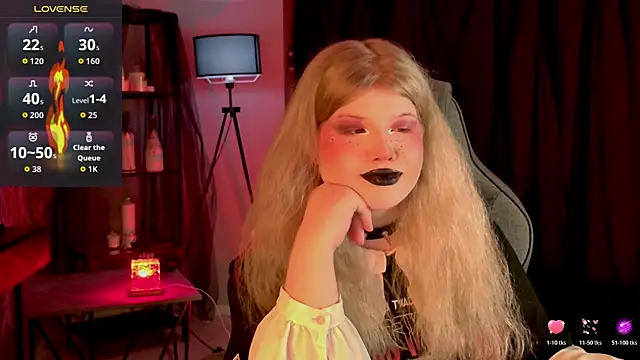 LilithNlsn online show from 7, 4, 2026