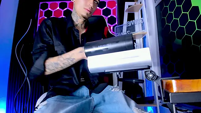 Max Hader  online show from 21, 3, 2026