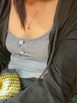 Candy baby01 online show from 21, 4, 2026