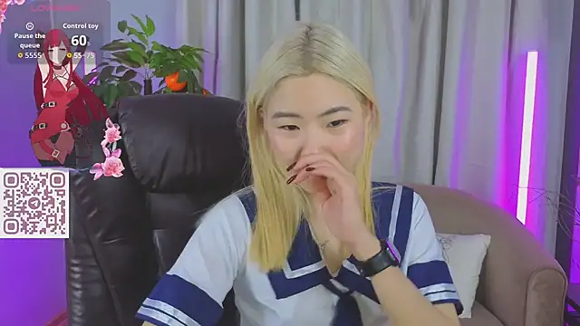 YunnaLuv online show from 8, 3, 2026