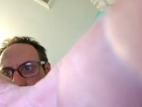 VengefulGhoul578 online show from 18, 5, 2026