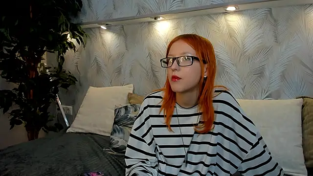 Emma Dusk online show from 3, 3, 2026