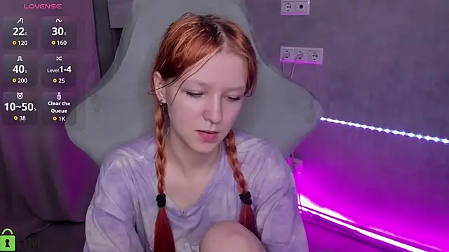 Emma Dusk online show from 15, 5, 2026