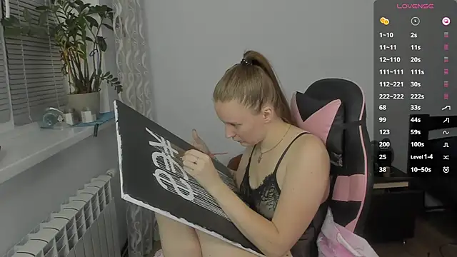 Snapshot of Mary_Blu chatting on 19, 11, 2025 Mary Blu online show from 19, 11, 2025