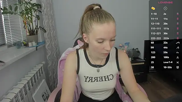 Snapshot of Mary_Blu chatting on 3, 11, 2025 Mary Blu online show from 3, 11, 2025