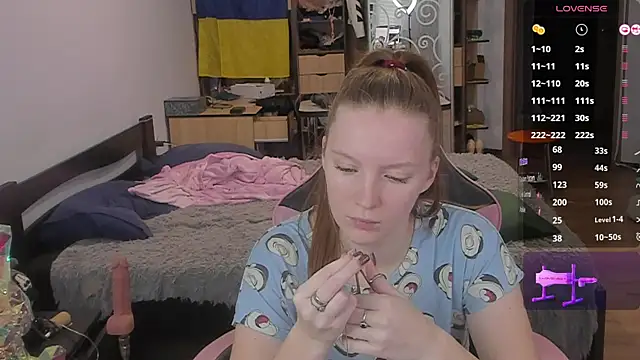 Snapshot of Mary_Blu chatting on 24, 11, 2025 Mary Blu online show from 24, 11, 2025