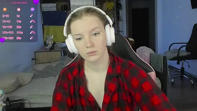 Snapshot of Mary_Blu chatting on 6, 1, 2026 Mary Blu online show from 6, 1, 2026