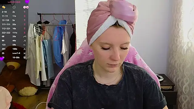 Mary Blu online show from 7, 4, 2026