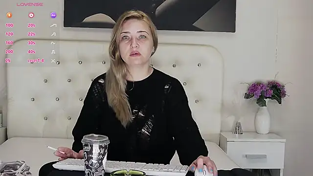 MellanieBliss online show from 23, 4, 2026