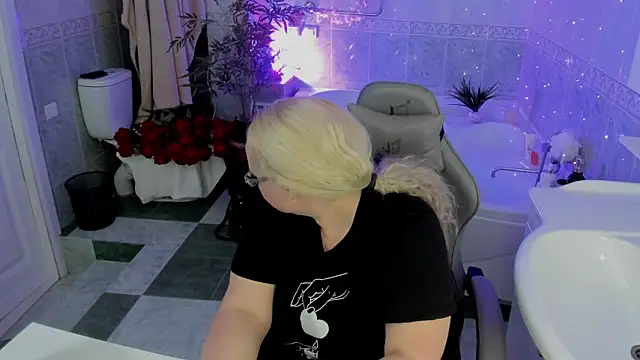 ViolaSmithh online show from 22, 4, 2026