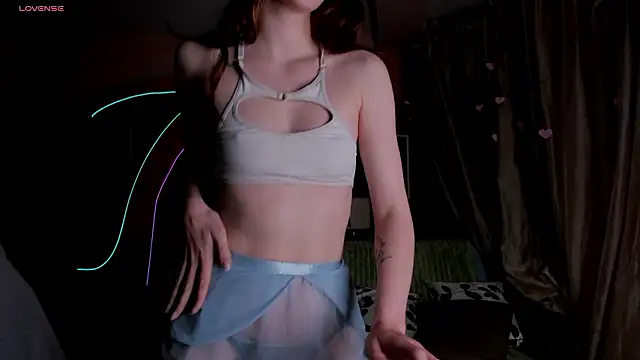 Luna Reid online show from 23, 3, 2026