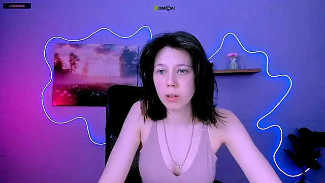 aria wild  online show from 10, 4, 2026