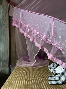 Mimi pussy online show from 22, 4, 2026