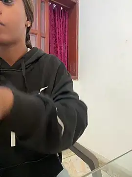 LiaTrainor online show from 31, 3, 2026